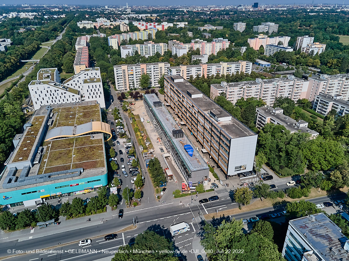 22.07.2022 - Plettzentrum und Montessori Schule in Neuperlach